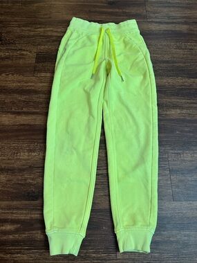 Lululemon Womens Pants Scuba HR Jogger Size 0 Neon Yellow Wash Gym 100% Cotton